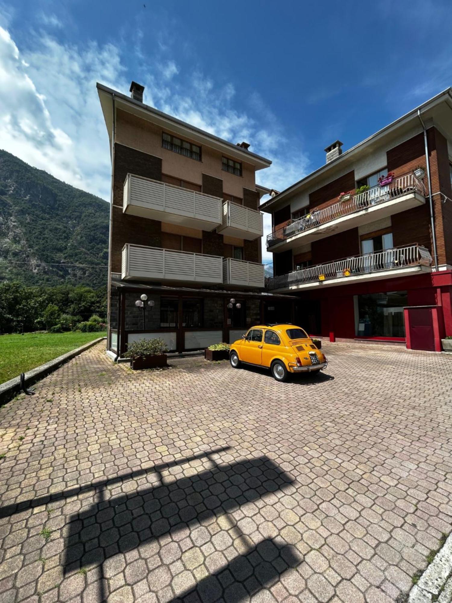 Albergo Carla Pont-Saint-Martin Eksteriør bilde